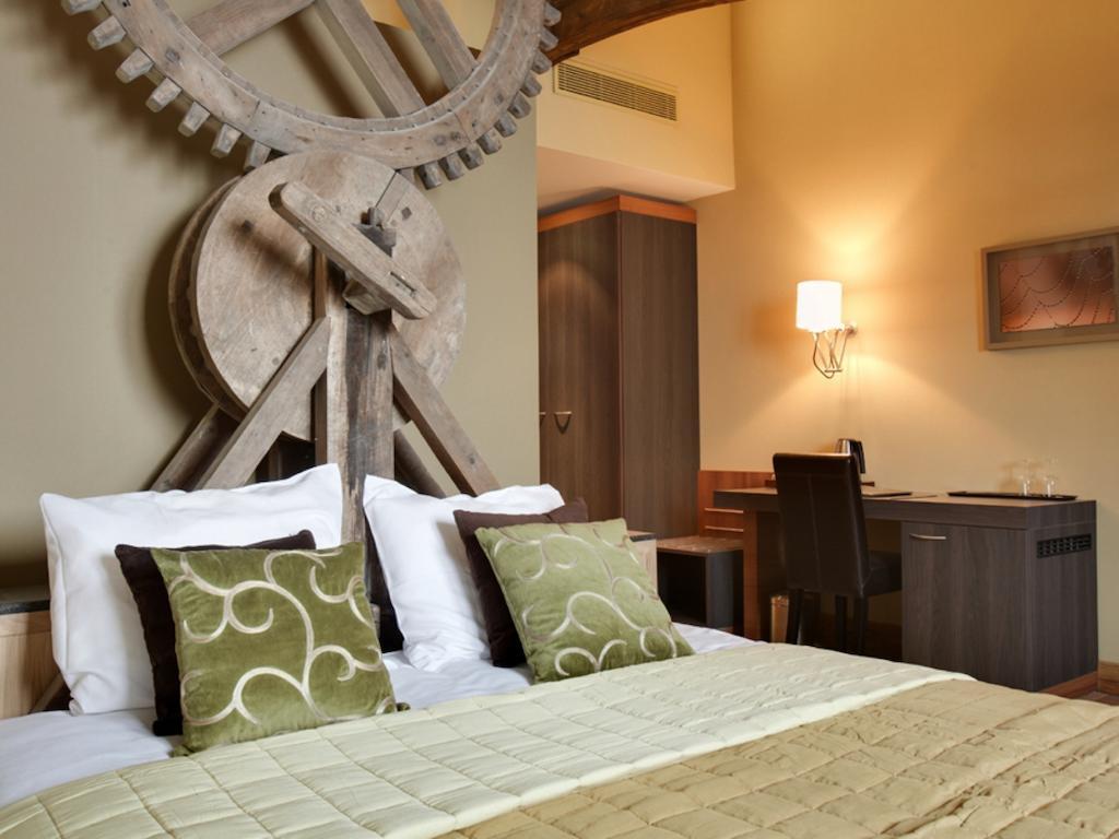 Het Godshuis Hotel Синт Лаурайнс Екстериор снимка