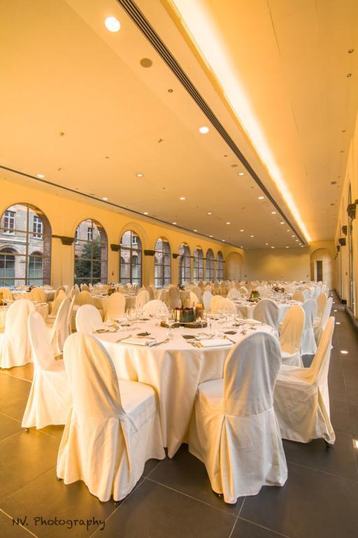 Het Godshuis Hotel Синт Лаурайнс Екстериор снимка