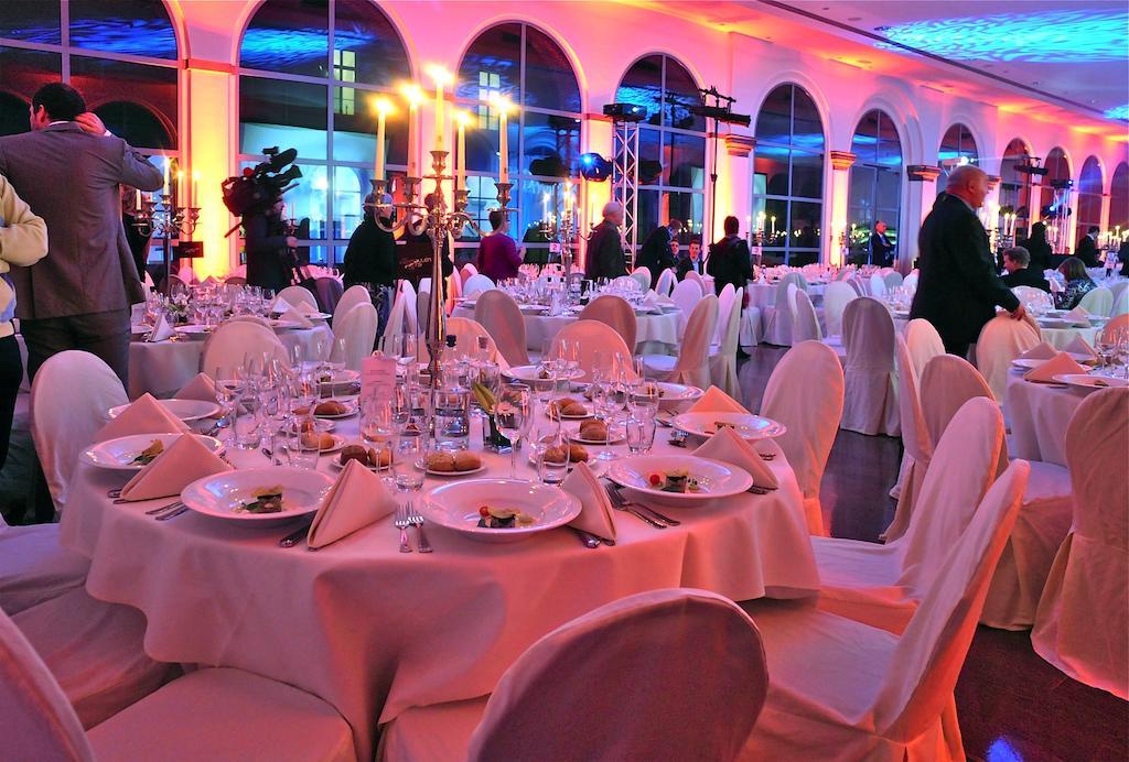 Het Godshuis Hotel Синт Лаурайнс Екстериор снимка